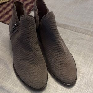 Lucky Brand Women's Taupe Ankle Booties